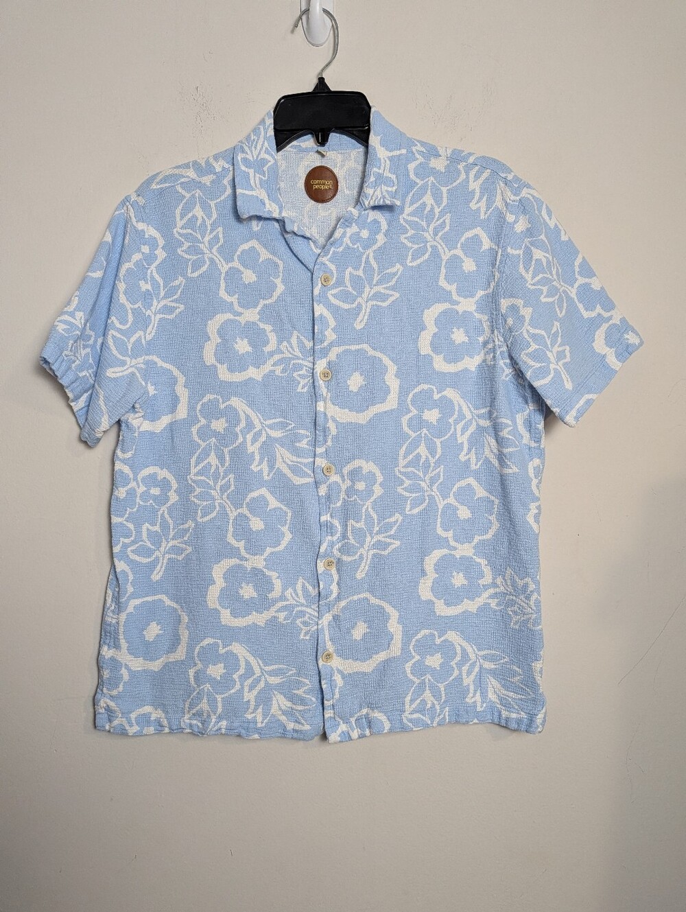 Common People Light Blue Flower Short Sleeve Cotton Hugo Print Shirt Sz M